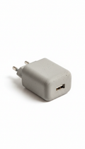 Adaptador de carga gris